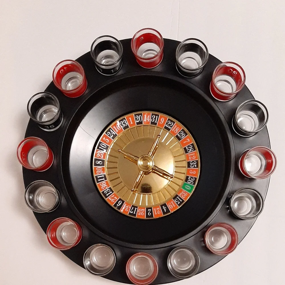 Roulette Casino Shot Glass Drinking Game Set (2 Balls and 16 glasses) Brand New - Picture 4 of 6
